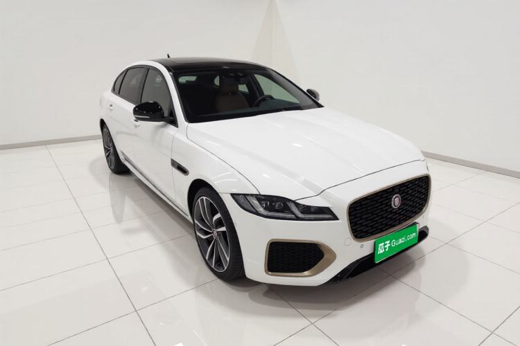 Used Jaguar XFL 2024 2.0T P300 Four-Wheel Drive Flagship Sport Gold Edition Front Right 45 Deg