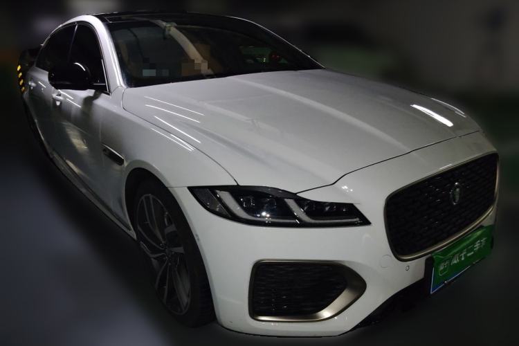 Used Jaguar XFL 2024 2.0T P300 Four-Wheel Drive Flagship Sport Gold Edition Front Right 45 Deg