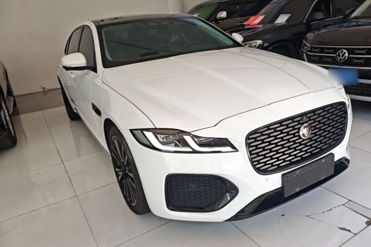 Used Jaguar XFL 2024 2.0T P250 Two-Wheel Drive Prestige Luxury Edition Front Right 45 Deg