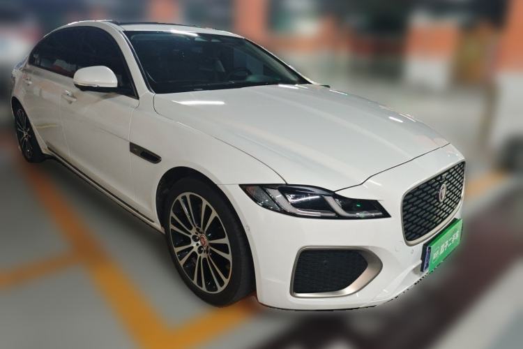 Used Jaguar XFL 2024 2.0T P250 Two-Wheel Drive Prestige Luxury Edition Front Right 45 Deg