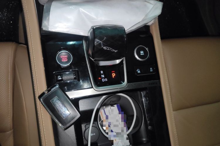 Used Jaguar XFL 2024 2.0T P250 Two-Wheel Drive Prestige Luxury Edition Gear Lever