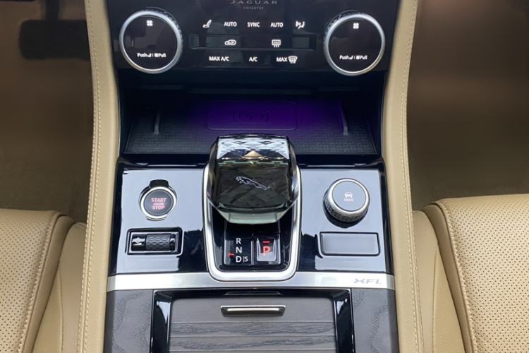 Used Jaguar XFL 2024 2.0T P250 Two-Wheel Drive Prestige Luxury Edition Gear Lever