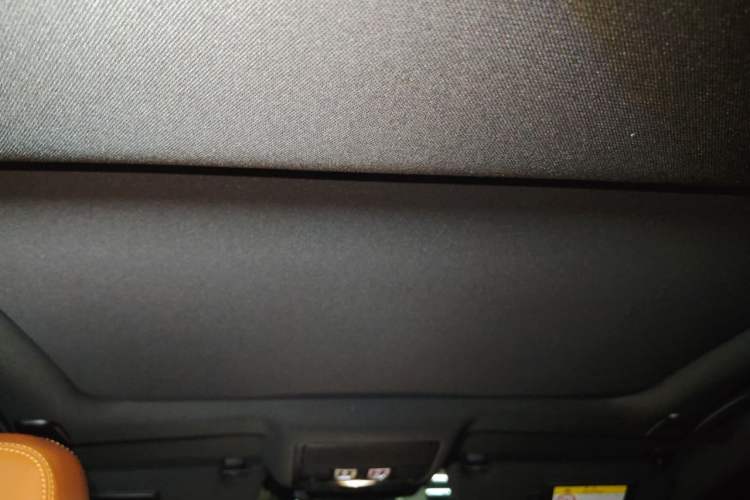 Used Jaguar XFL 2024 2.0T P300 Four-Wheel Drive Flagship Sport Gold Edition Headliner