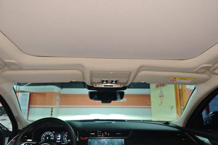 Used Jaguar XFL 2024 2.0T P250 Two-Wheel Drive Prestige Luxury Edition Headliner