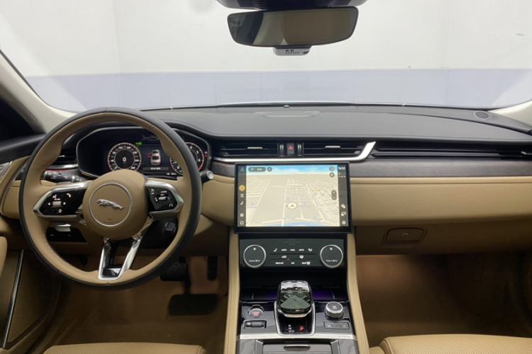 Used Jaguar XFL 2024 2.0T P250 Two-Wheel Drive Prestige Luxury Edition Interior 1