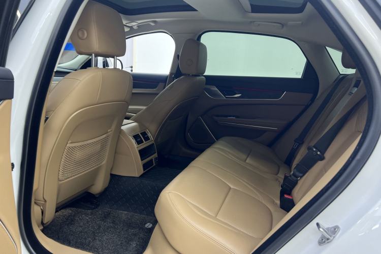 Used Jaguar XFL 2024 2.0T P250 Two-Wheel Drive Prestige Luxury Edition Interior 8