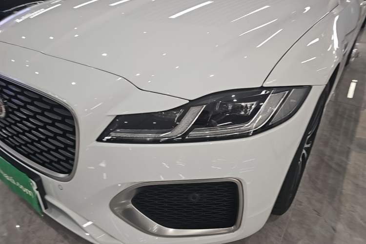 Used Jaguar XFL 2024 2.0T P250 Two-Wheel Drive Prestige Luxury Edition Left Front Headlight