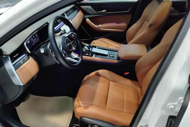 Used Jaguar XFL 2024 2.0T P300 Four-Wheel Drive Flagship Sport Gold Edition Left Front Seat