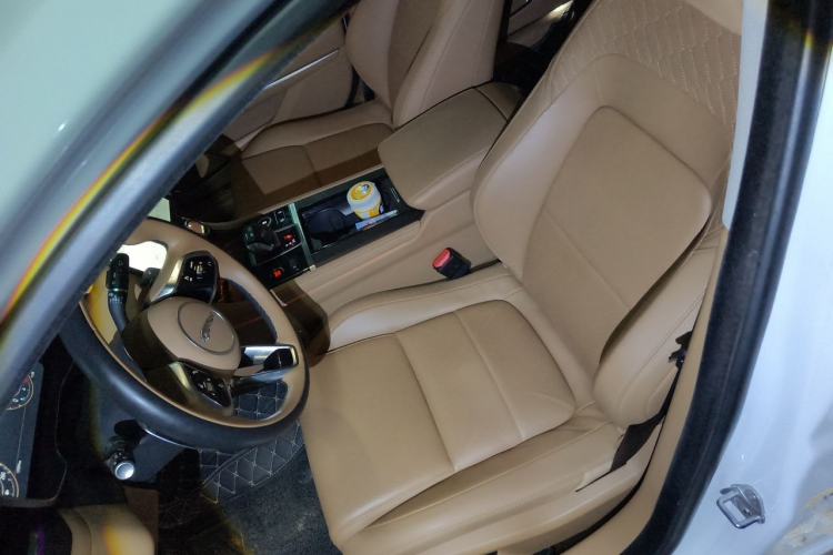 Used Jaguar XFL 2024 2.0T P250 Two-Wheel Drive Prestige Luxury Edition Left Front Seat
