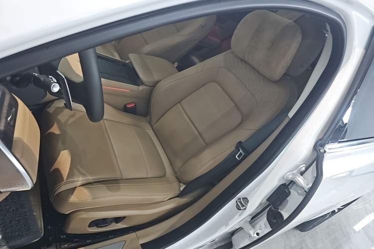 Used Jaguar XFL 2024 2.0T P250 Two-Wheel Drive Prestige Luxury Edition Left Front Seat