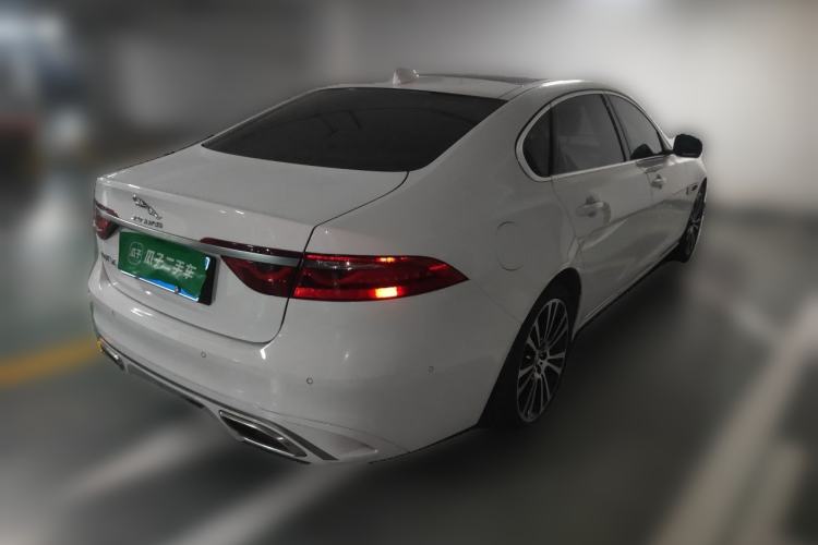 Used Jaguar XFL 2024 2.0T P250 Two-Wheel Drive Prestige Luxury Edition Rear Right 45 Deg