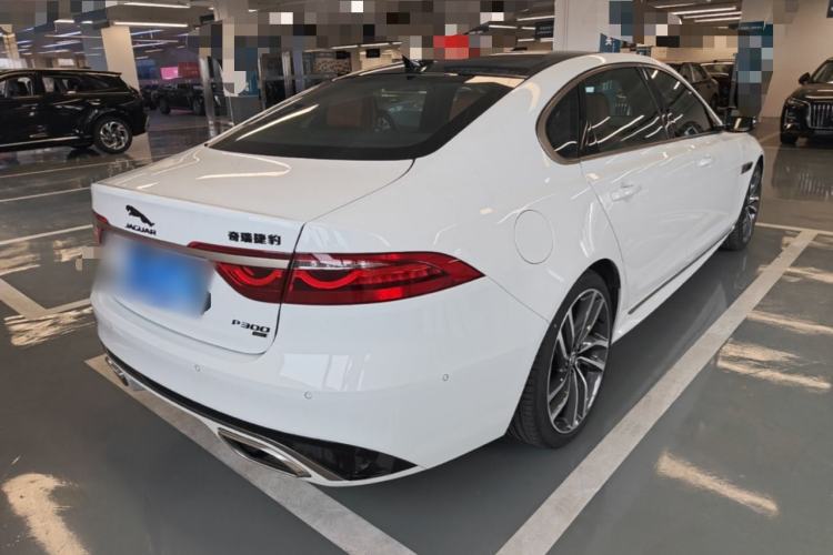 Used Jaguar XFL 2024 2.0T P300 Four-Wheel Drive Flagship Sport Gold Edition Rear Right 45 Deg
