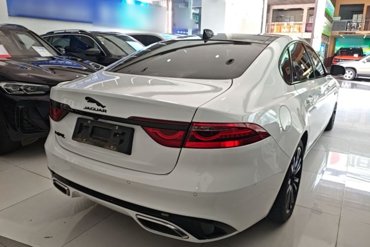 Used Jaguar XFL 2024 2.0T P250 Two-Wheel Drive Prestige Luxury Edition Rear Right 45 Deg