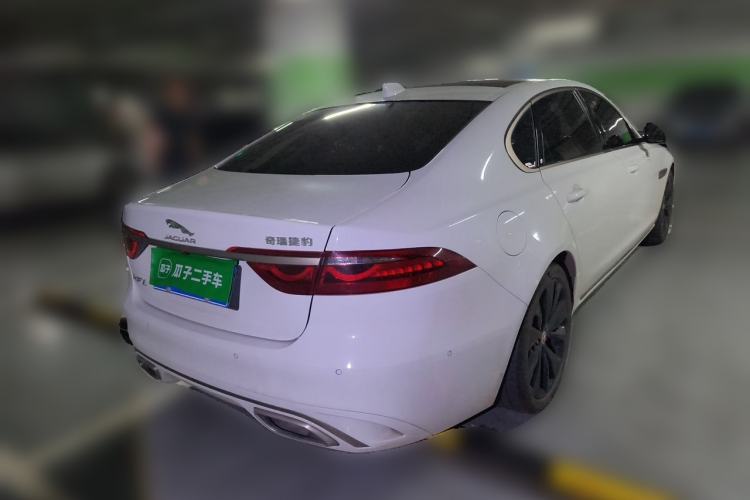 Used Jaguar XFL 2024 2.0T P250 Two-Wheel Drive Prestige Luxury Edition Rear Right 45 Deg