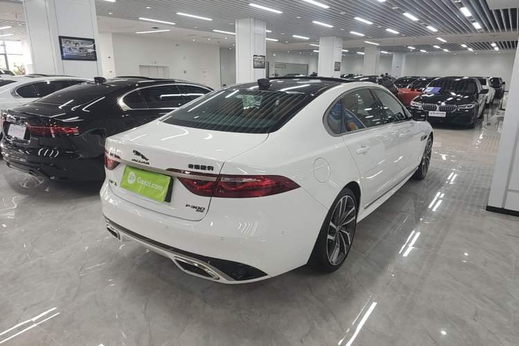 Used Jaguar XFL 2024 2.0T P300 Four-Wheel Drive Flagship Sport Gold Edition Rear Right 45 Deg