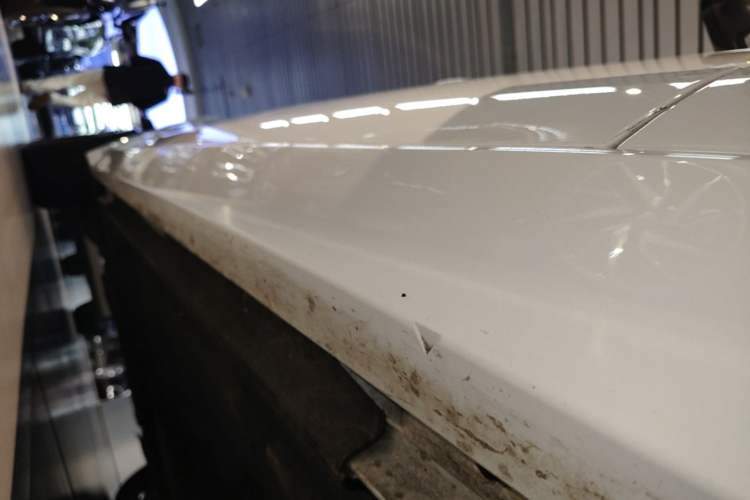 Used Jaguar XFL 2024 2.0T P250 Two-Wheel Drive Prestige Luxury Edition Right Side Sill