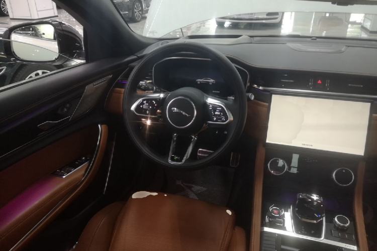 Used Jaguar XFL 2024 2.0T P300 Four-Wheel Drive Flagship Sport Gold Edition Steering Wheel