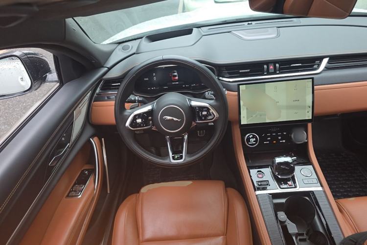 Used Jaguar XFL 2024 2.0T P300 Four-Wheel Drive Flagship Sport Gold Edition Steering Wheel
