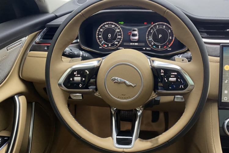 Used Jaguar XFL 2024 2.0T P250 Two-Wheel Drive Prestige Luxury Edition Steering Wheel