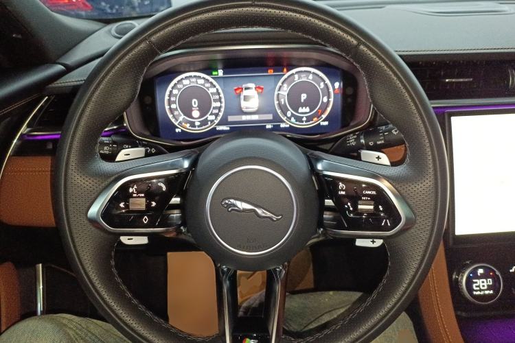 Used Jaguar XFL 2024 2.0T P300 Four-Wheel Drive Flagship Sport Gold Edition Steering Wheel