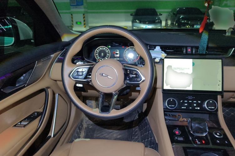 Used Jaguar XFL 2024 2.0T P250 Two-Wheel Drive Prestige Luxury Edition Steering Wheel