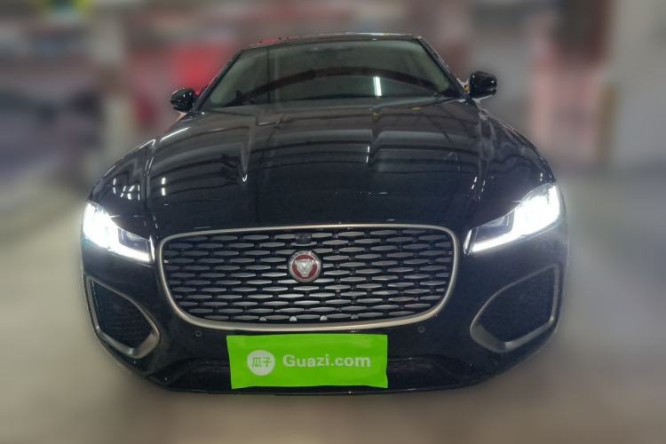 Used Jaguar XFL 2025 Model—2.0T P250, Two-Wheel Drive, Premium Luxury Edition Front