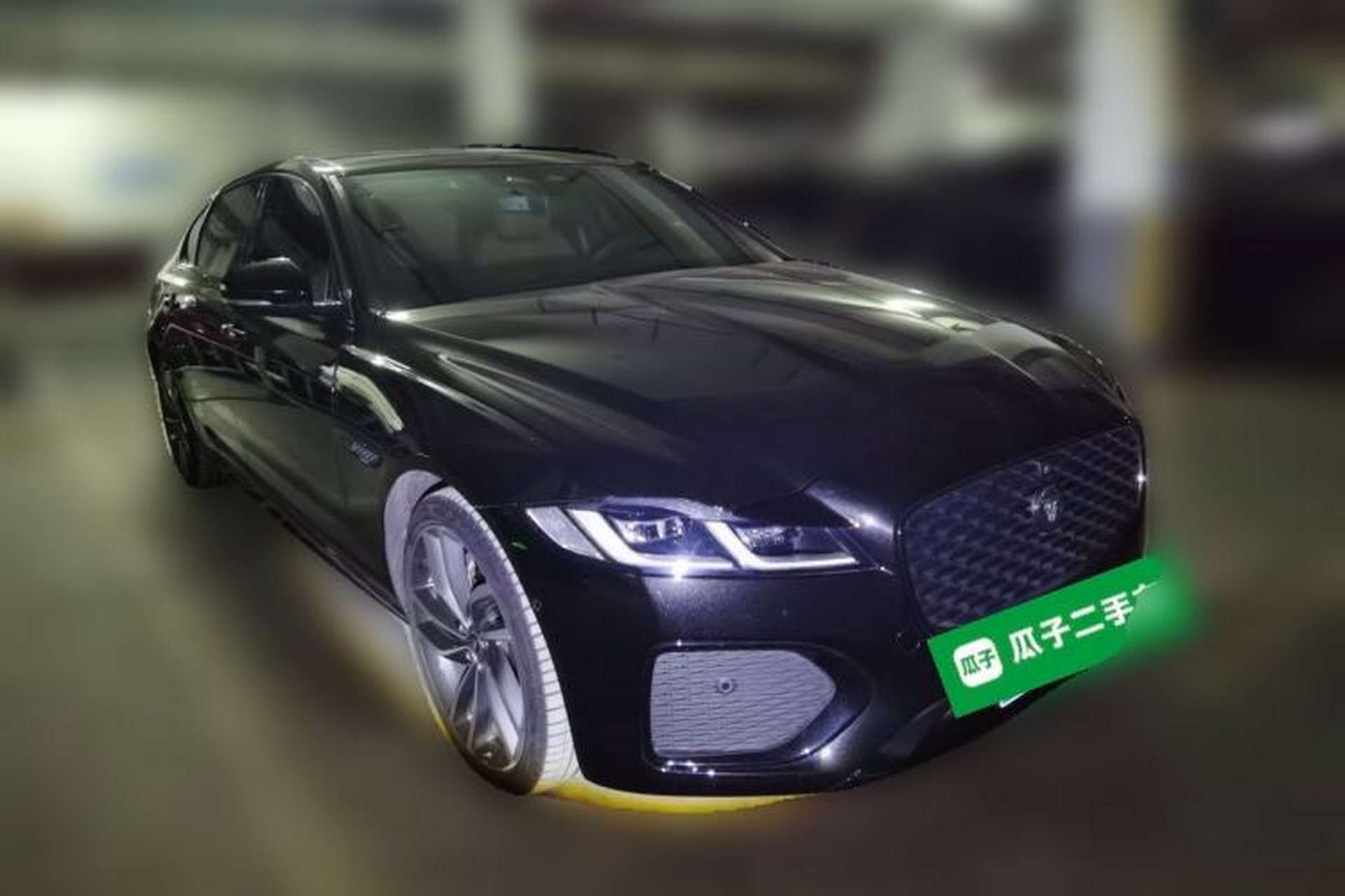 Used Jaguar XFL 2025 Model—2.0T P300, Four-Wheel Drive, 90th Anniversary Collector’s Edition Front Right 45 Deg
