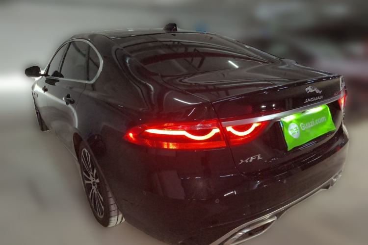 Used Jaguar XFL 2025 Model—2.0T P250, Two-Wheel Drive, Premium Luxury Edition Rear Left 45 Deg