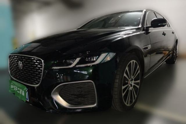 Ojetý Jaguar XFL 2025 Model—2.0T P250, Two-Wheel Drive, Premium Luxury Edition