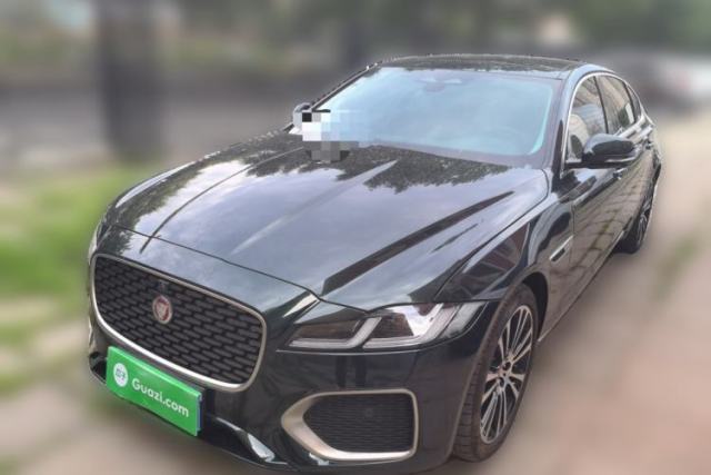 Used Jaguar XFL 2025 Model—2.0T P250, Two-Wheel Drive, Premium Luxury Edition