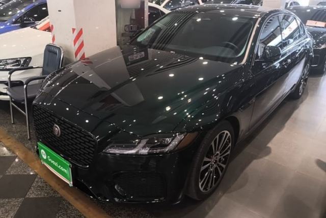 Used Jaguar XFL 2025 Model—2.0T P250, Two-Wheel Drive, Premium Luxury Edition
