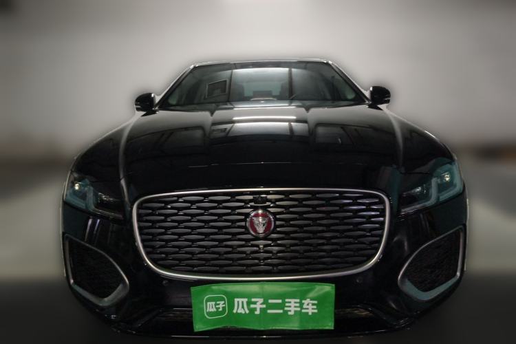 Used Jaguar XFL 2025 Model—2.0T P250, Two-Wheel Drive, Premium Luxury Edition Front