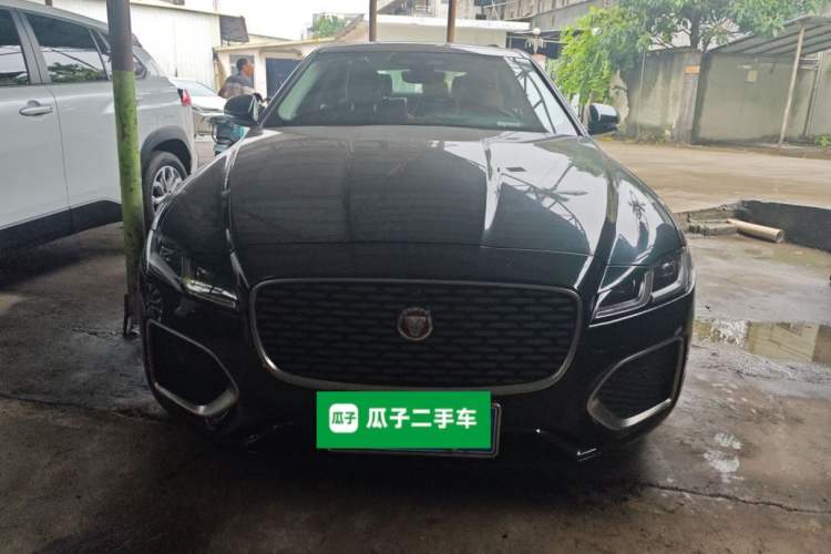 Used Jaguar XFL 2025 Model—2.0T P250, Two-Wheel Drive, Premium Luxury Edition Front
