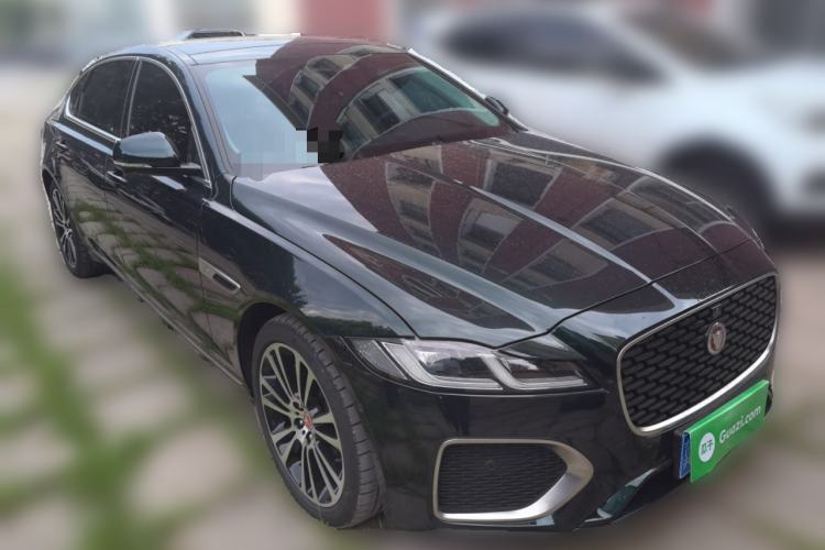 Used Jaguar XFL 2025 Model—2.0T P250, Two-Wheel Drive, Premium Luxury Edition Front Right 45 Deg