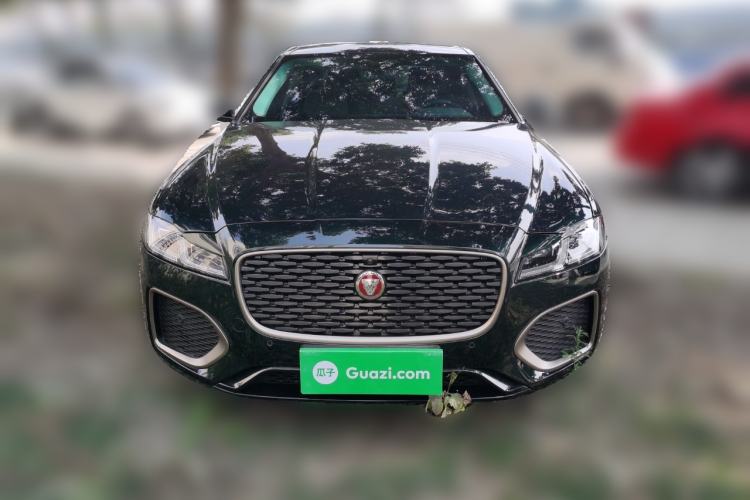 Used Jaguar XFL 2025 Model—2.0T P250, Two-Wheel Drive, Premium Luxury Edition Front