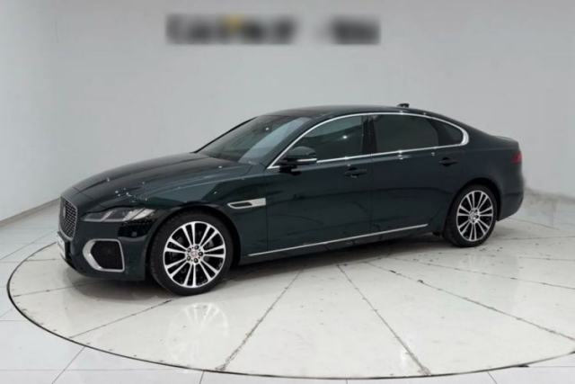 Used Jaguar XFL 2025 Model—2.0T P250, Two-Wheel Drive, Premium Luxury Edition