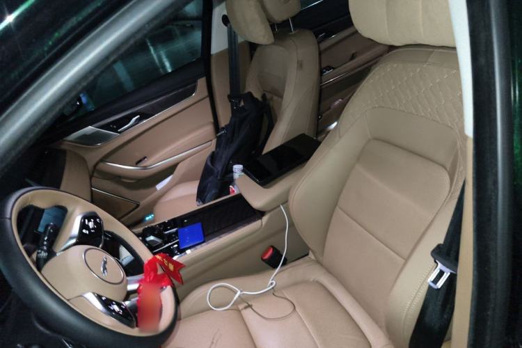 Used Jaguar XFL 2025 Model—2.0T P250, Two-Wheel Drive, Premium Luxury Edition Left Front Seat