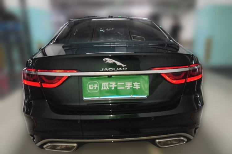 Used Jaguar XFL 2025 Model—2.0T P250, Two-Wheel Drive, Premium Luxury Edition Rear
