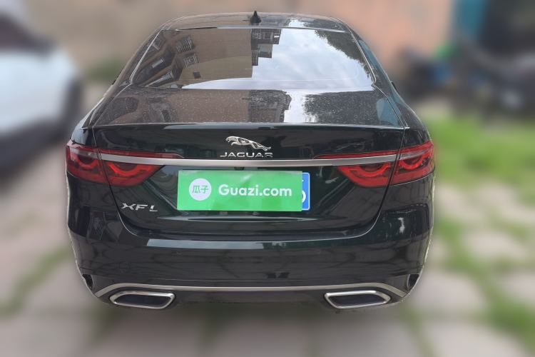 Used Jaguar XFL 2025 Model—2.0T P250, Two-Wheel Drive, Premium Luxury Edition Rear