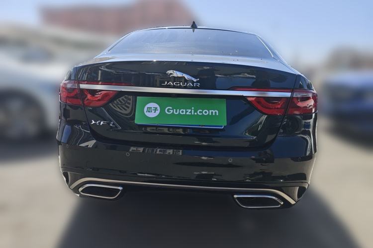 Used Jaguar XFL 2025 Model—2.0T P250, Two-Wheel Drive, Premium Luxury Edition Rear