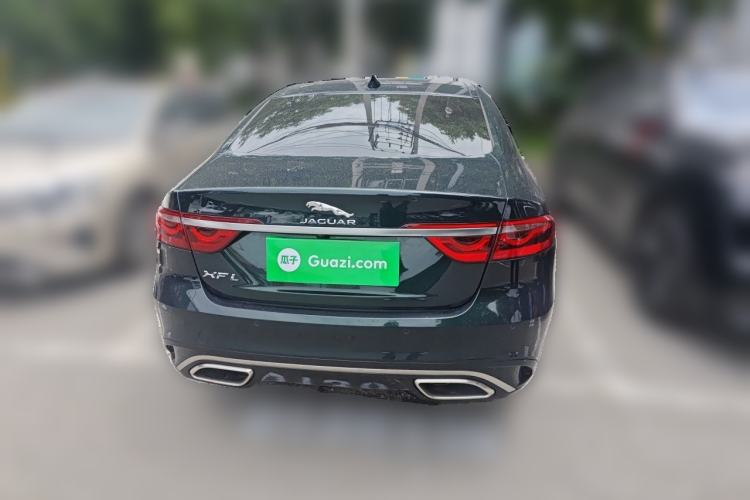 Used Jaguar XFL 2025 Model—2.0T P250, Two-Wheel Drive, Premium Luxury Edition Rear