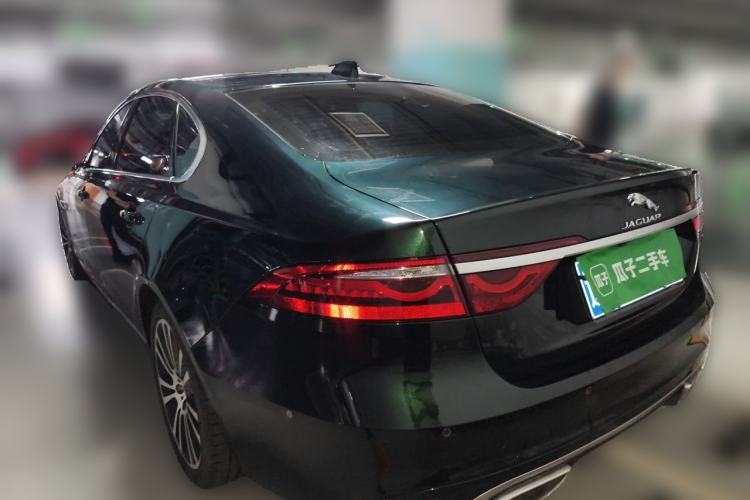 Used Jaguar XFL 2025 Model—2.0T P250, Two-Wheel Drive, Premium Luxury Edition Rear Left 45 Deg