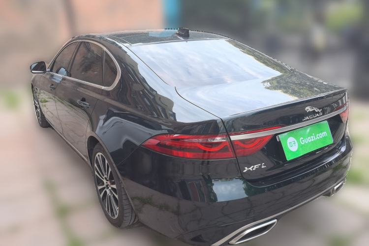Used Jaguar XFL 2025 Model—2.0T P250, Two-Wheel Drive, Premium Luxury Edition Rear Left 45 Deg
