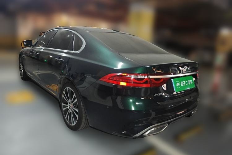 Used Jaguar XFL 2025 Model—2.0T P250, Two-Wheel Drive, Premium Luxury Edition Rear Left 45 Deg