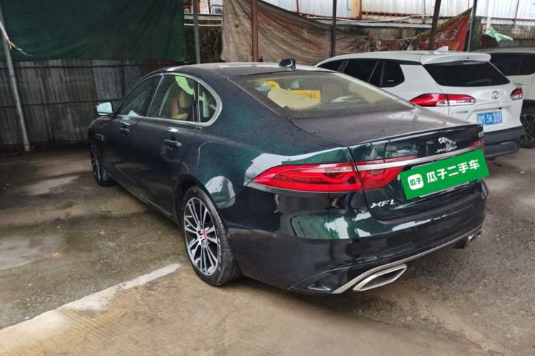 Used Jaguar XFL 2025 Model—2.0T P250, Two-Wheel Drive, Premium Luxury Edition Rear Left 45 Deg