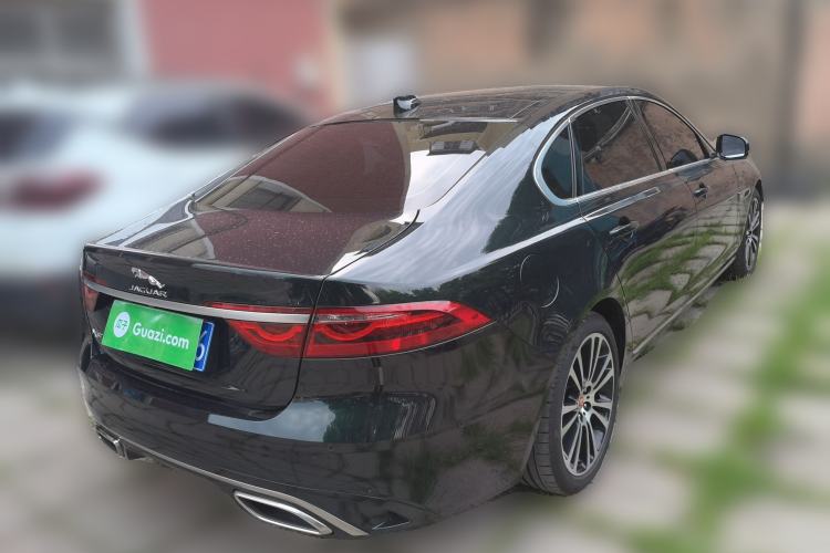 Used Jaguar XFL 2025 Model—2.0T P250, Two-Wheel Drive, Premium Luxury Edition Rear Right 45 Deg
