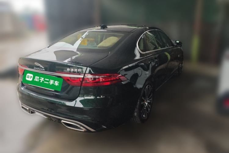 Used Jaguar XFL 2025 Model—2.0T P250, Two-Wheel Drive, Premium Luxury Edition Rear Right 45 Deg