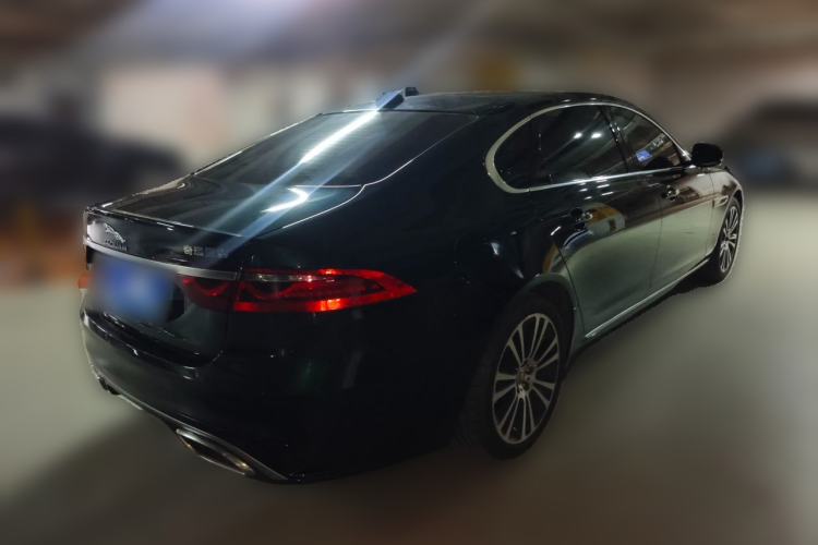 Used Jaguar XFL 2025 Model—2.0T P250, Two-Wheel Drive, Premium Luxury Edition Rear Right 45 Deg