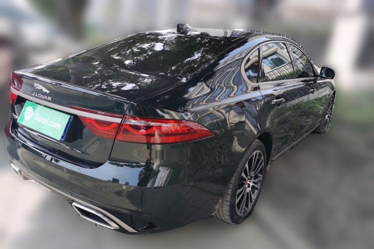 Used Jaguar XFL 2025 Model—2.0T P250, Two-Wheel Drive, Premium Luxury Edition Rear Right 45 Deg