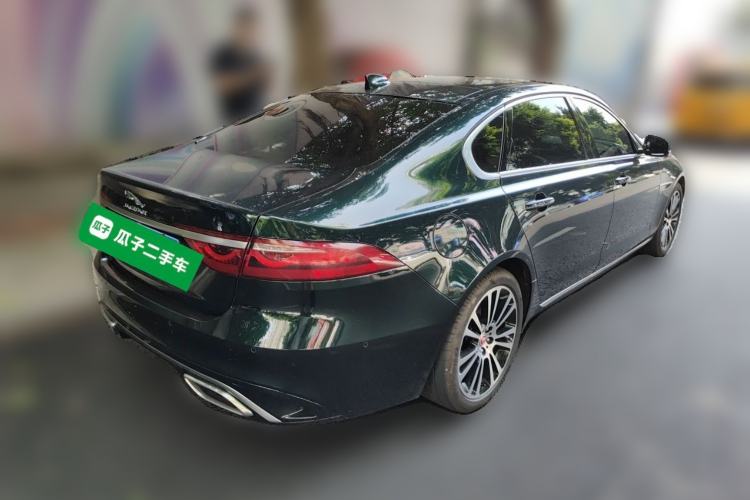 Used Jaguar XFL 2025 Model—2.0T P250, Two-Wheel Drive, Premium Luxury Edition Rear Right 45 Deg